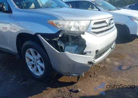 2012 Toyota Highlander Se V6 z USA, uszkodzony, nr VIN 5TDBK3EH3CS103174
